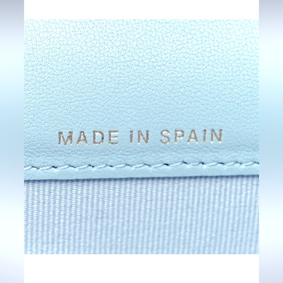 For @njmceldowney only CHANEL 19 Flap Wallet in Blue Quilted Lambskin Authentic - Picture 3 of 8